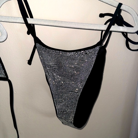 Fashion Nova, like new, rhinestones two piece bikini , size small - Picture 5 of 8